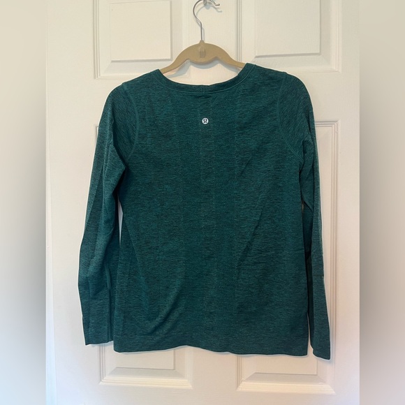 Lululemon Green Long Sleeve - Picture 2 of 2